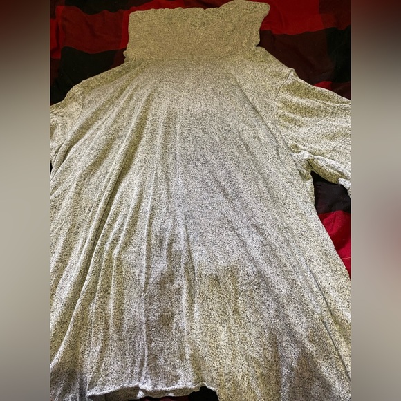 Turtle neck tee - Picture 1 of 1